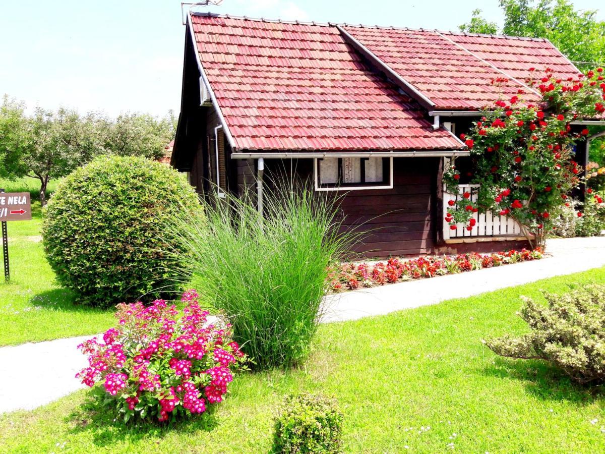 Wooden House Nela Near Plitvice Lakes Смолянац Екстериор снимка