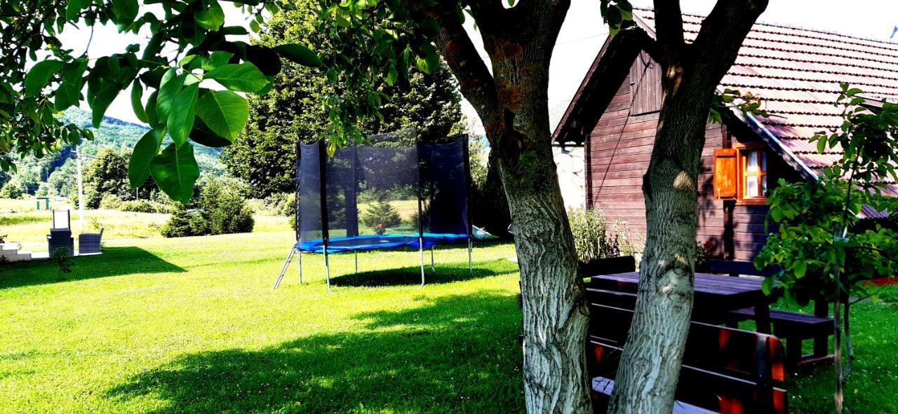 Wooden House Nela Near Plitvice Lakes Смолянац Екстериор снимка