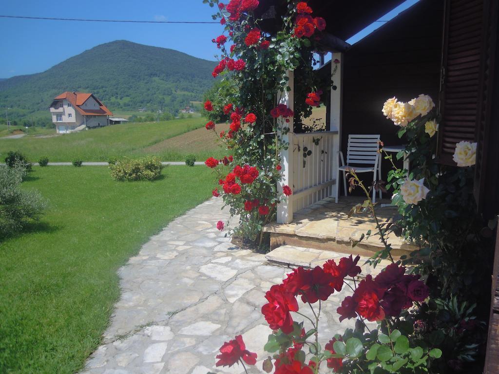 Wooden House Nela Near Plitvice Lakes Смолянац Екстериор снимка
