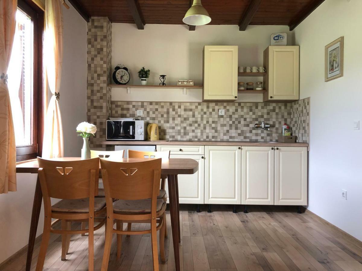 Wooden House Nela Near Plitvice Lakes Смолянац Екстериор снимка